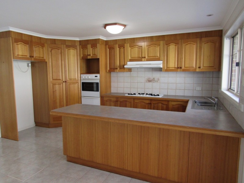 44 Gilmore Crescent, Lynbrook VIC 3975