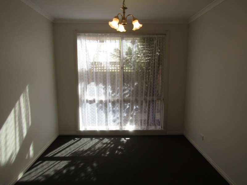 44 Gilmore Crescent, Lynbrook VIC 3975