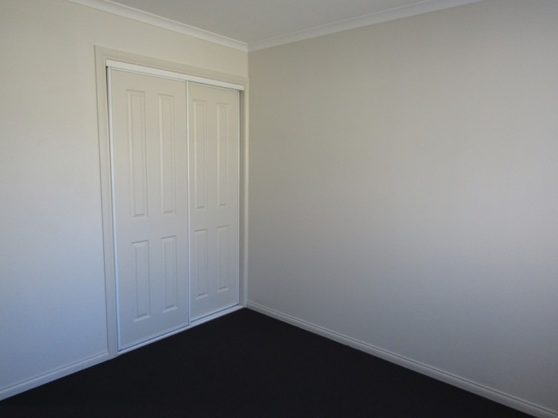 44 Gilmore Crescent, Lynbrook VIC 3975