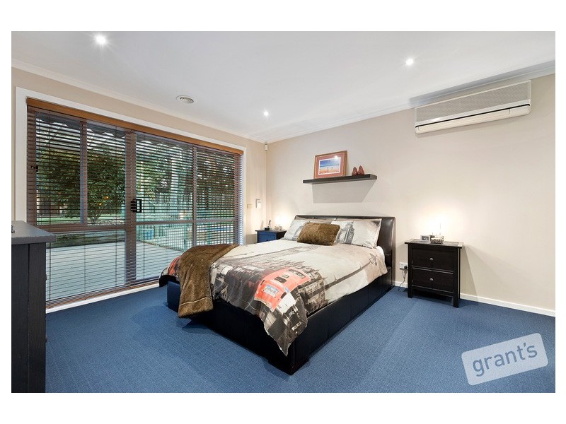 8 Renda Court, Narre Warren North VIC 3804