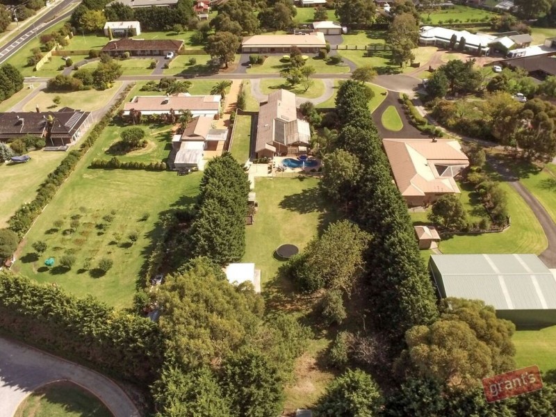 8 Renda Court, Narre Warren North VIC 3804