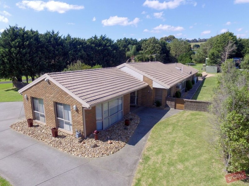 8 Renda Court, Narre Warren North VIC 3804