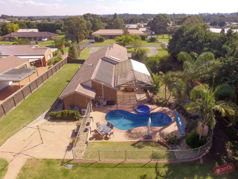 8 Renda Court, Narre Warren North VIC 3804
