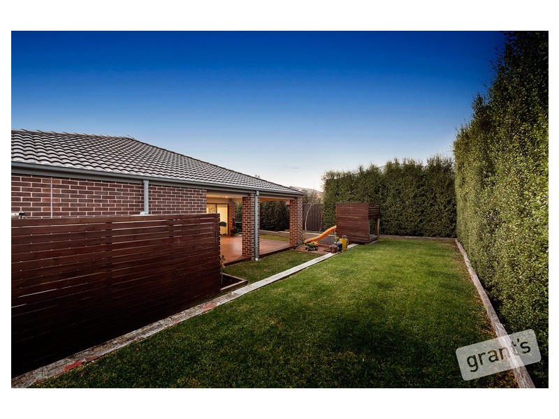 20 Lucerne Circuit, Pakenham VIC 3810