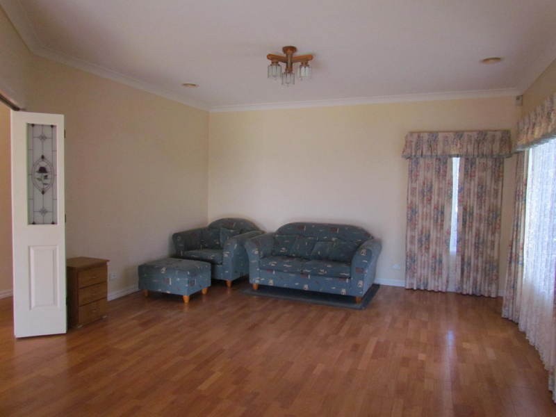 5 Furness Court, Berwick VIC 3806