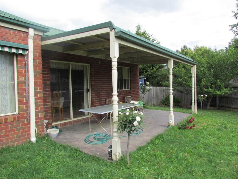 5 Furness Court, Berwick VIC 3806