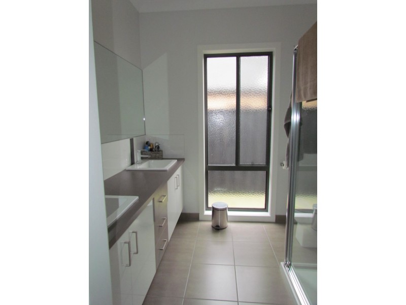 5 Ramsay Close, Pakenham VIC 3810