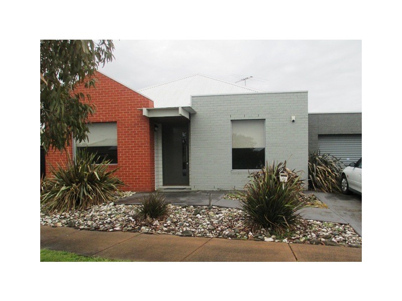 7 River Red Grove, Pakenham VIC 3810