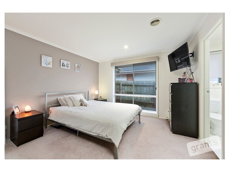 1 Raneen Place, Berwick VIC 3806