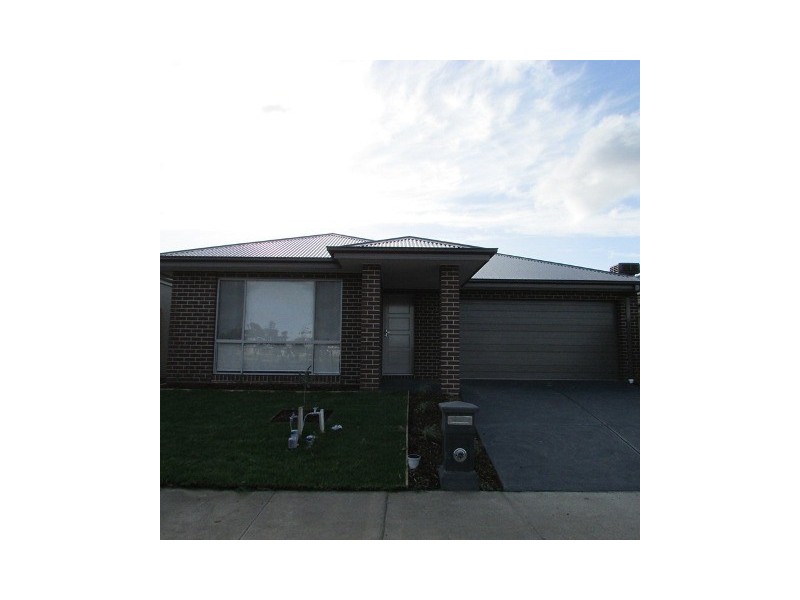 45 Campaspe Street, Clyde North VIC 3978