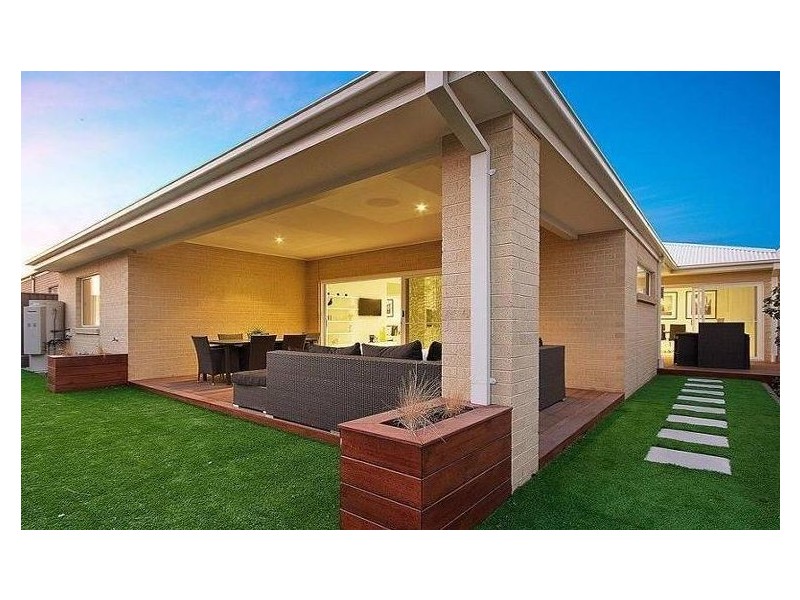 3 Bankton Avenue, Cranbourne East VIC 3977