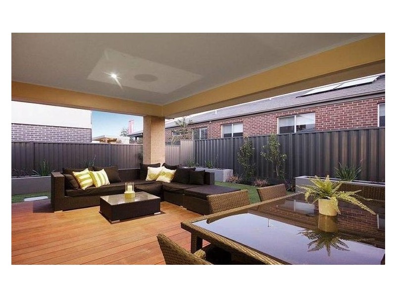 3 Bankton Avenue, Cranbourne East VIC 3977