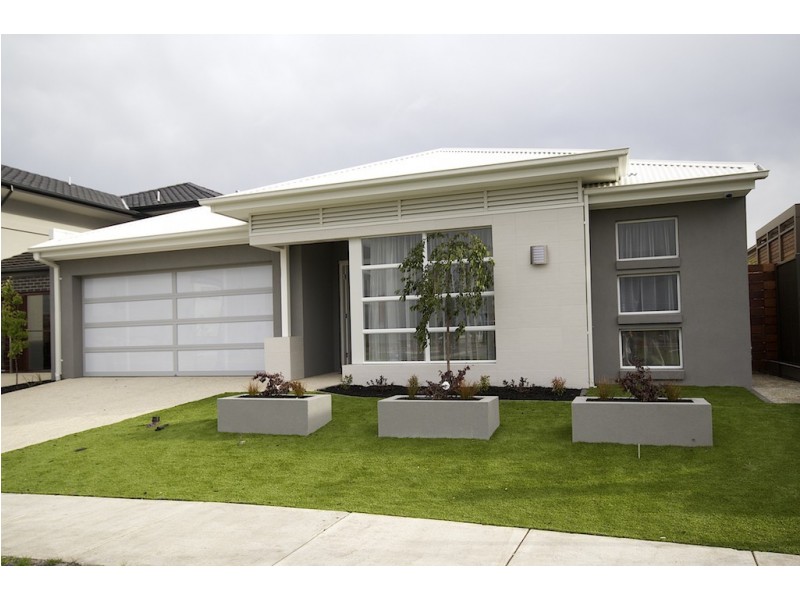 3 Bankton Avenue, Cranbourne East VIC 3977