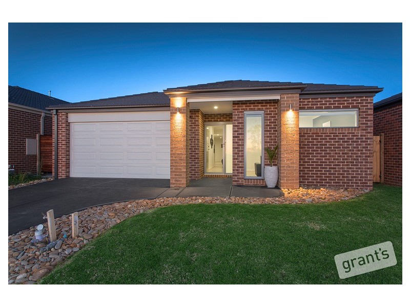 48 Spearwood Rise, Cranbourne West VIC 3977
