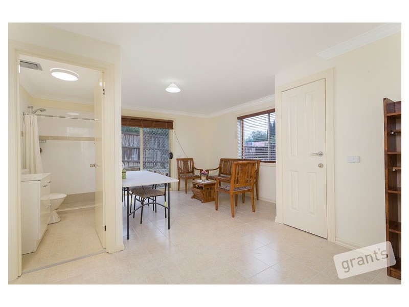 13 Riviera Drive, Berwick VIC 3806