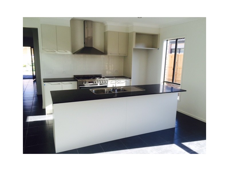 26 Jersey Crescent, Officer VIC 3809