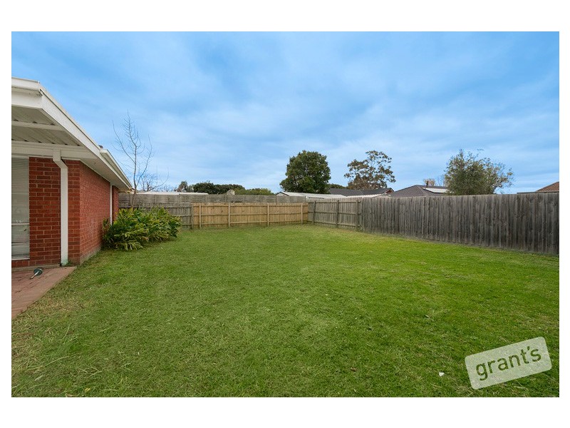 31 Tarcoola Drive, Narre Warren VIC 3805