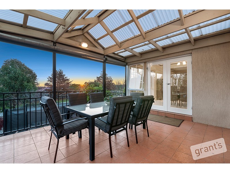 29 Edrington Park Drive, Berwick VIC 3806