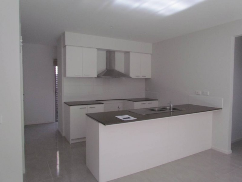 12 Brocker Street, Clyde North VIC 3978