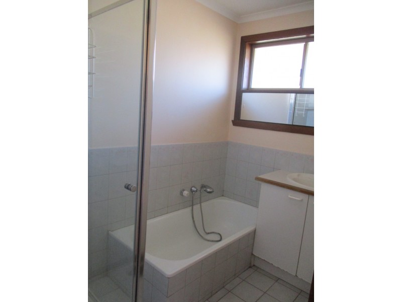 17 Tenandra Court, Berwick VIC 3806