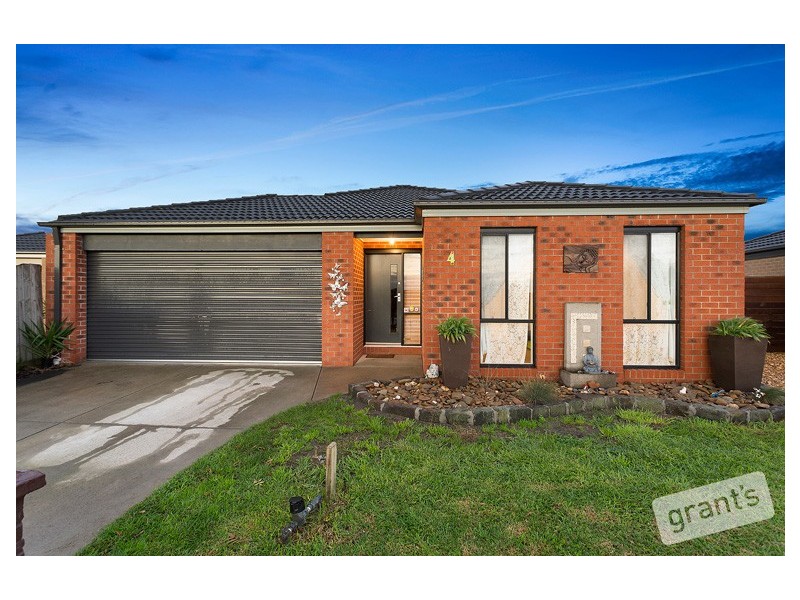 4 Bollen Way, Koo Wee Rup VIC 3981