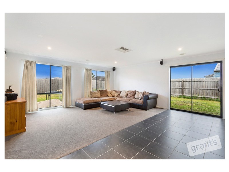 4 Bollen Way, Koo Wee Rup VIC 3981