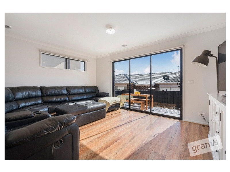 11 Carambola Place, Berwick VIC 3806