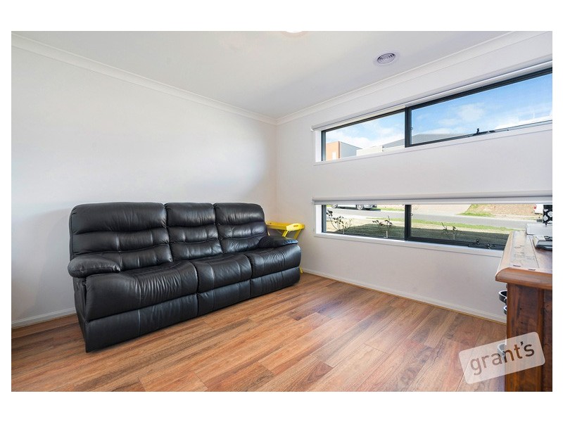 11 Carambola Place, Berwick VIC 3806