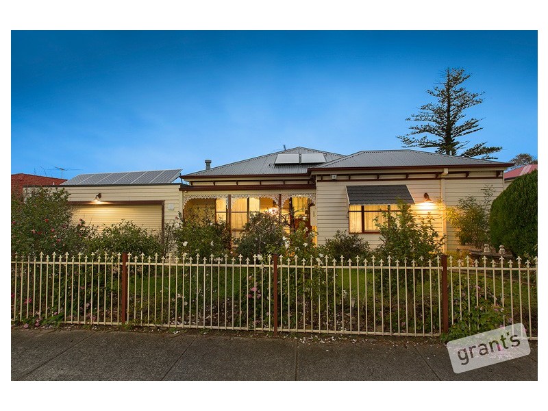 5 Oakbank Close, Berwick VIC 3806