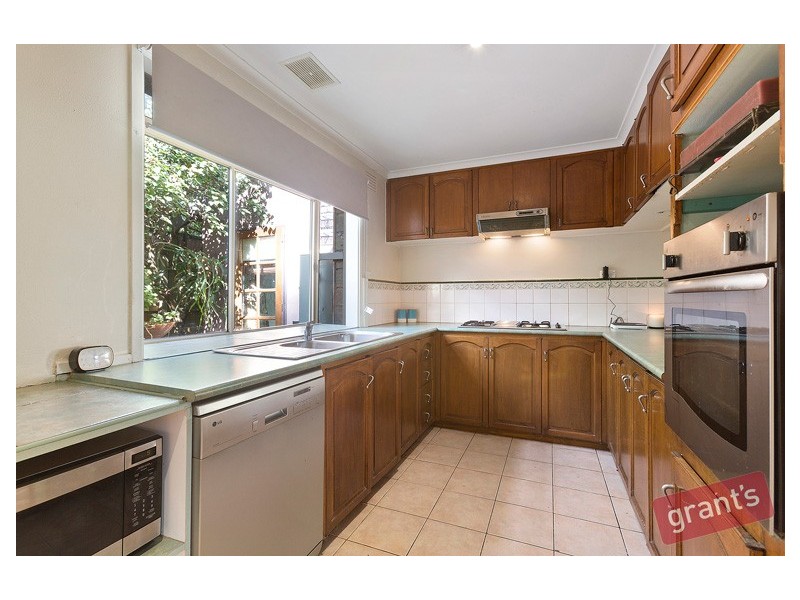 12 Earlston Square, Berwick VIC 3806