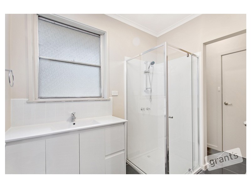 5 Deveney Street, Pakenham VIC 3810