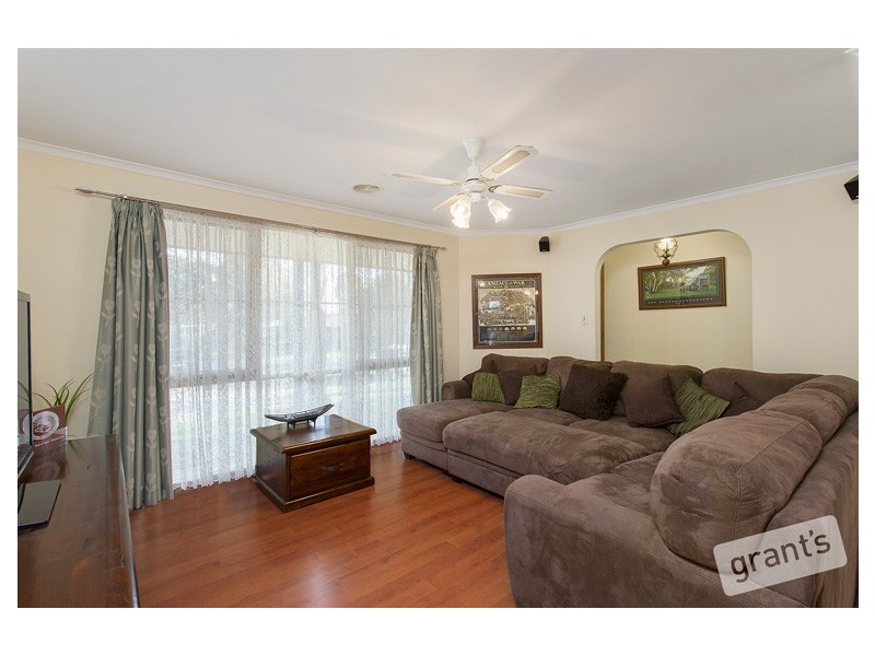 5 Malcolm Court, Pakenham VIC 3810