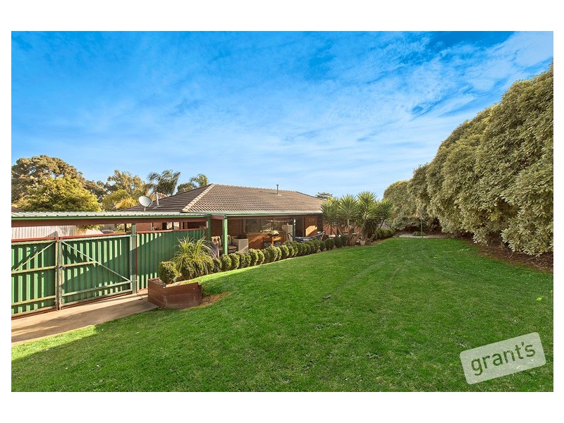 5 Malcolm Court, Pakenham VIC 3810