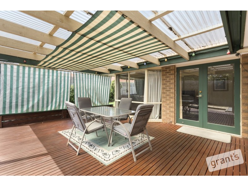 4 Playford Close, Berwick VIC 3806