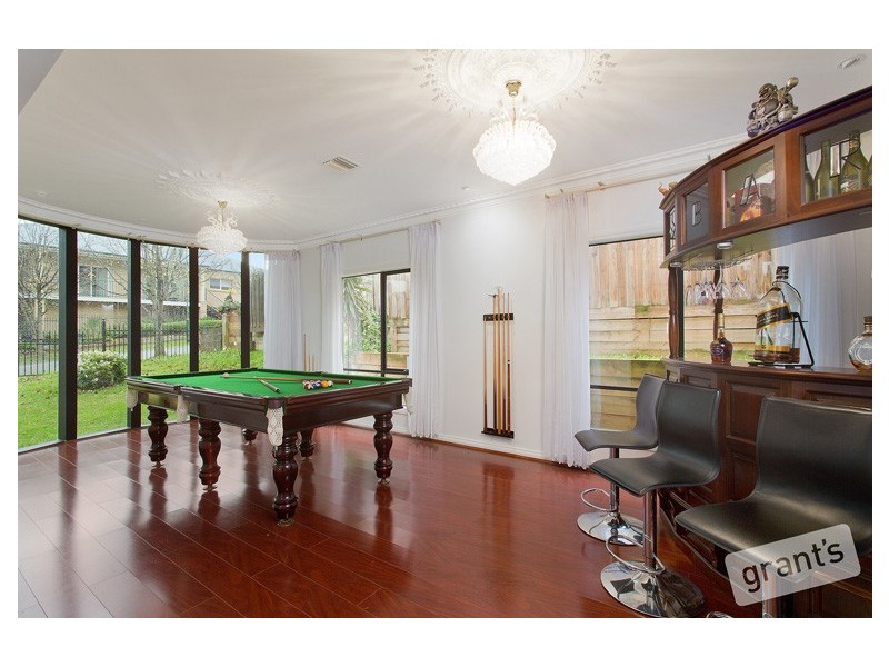 57 Glenview Rise, Berwick VIC 3806