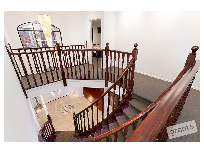 57 Glenview Rise, Berwick VIC 3806