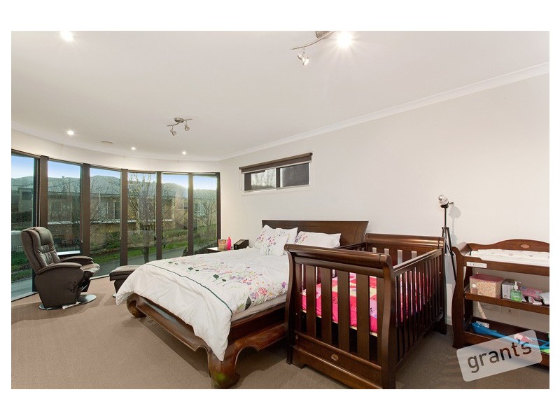 57 Glenview Rise, Berwick VIC 3806
