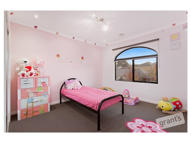 57 Glenview Rise, Berwick VIC 3806