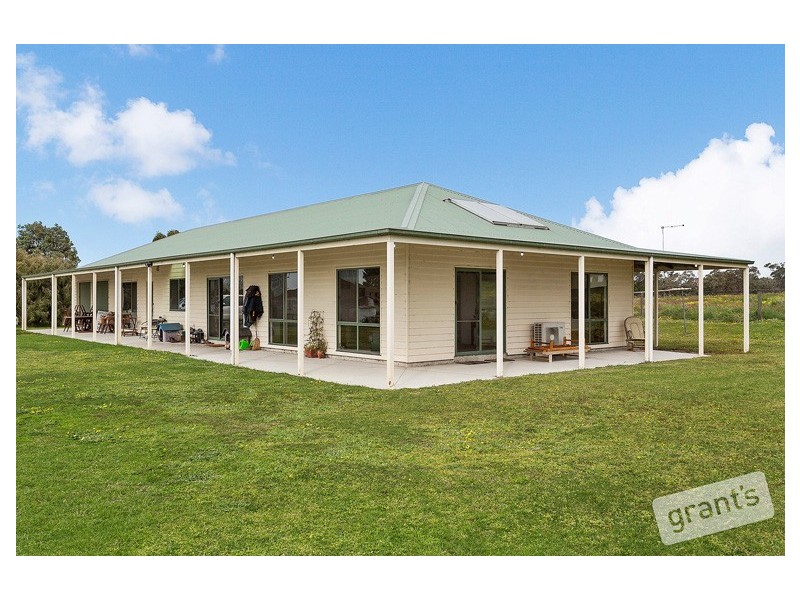 45 Manks Road, Clyde VIC 3978