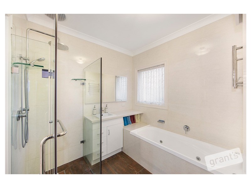 15 Coolabah Grove, Berwick VIC 3806