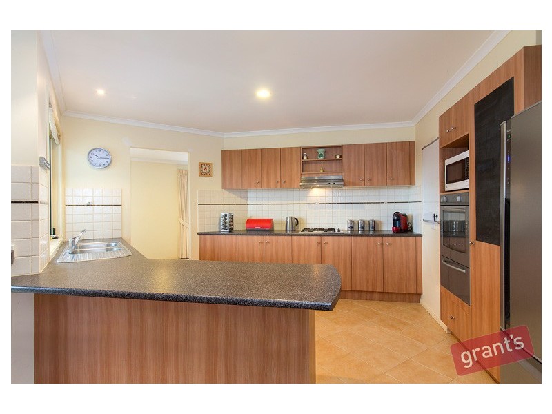 116 Harold Keys Drive, Narre Warren South VIC 3805