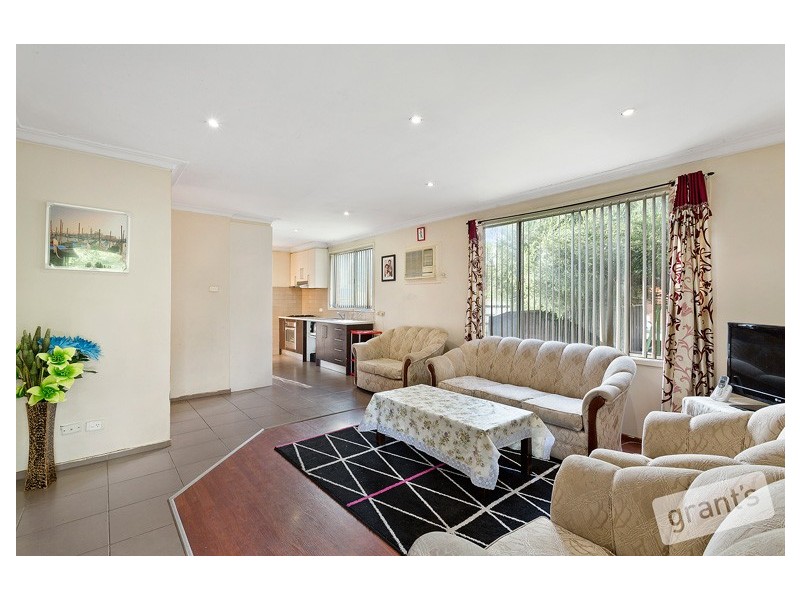 1/76 Hammond Road, Dandenong VIC 3175