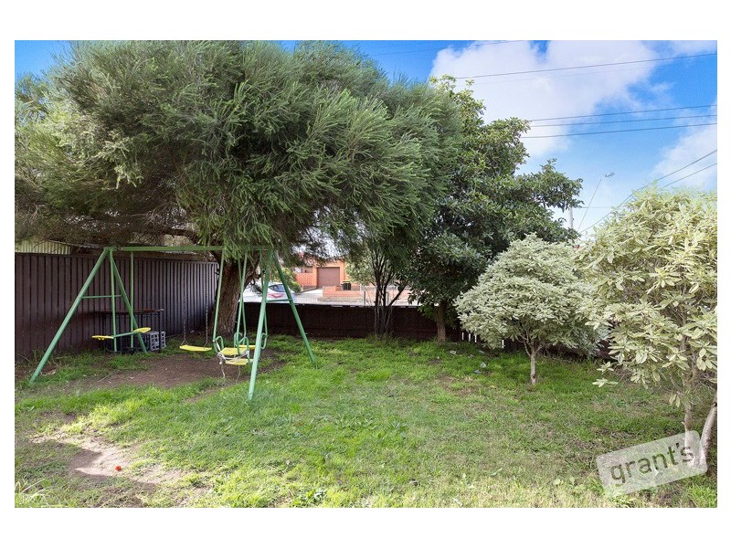 1/76 Hammond Road, Dandenong VIC 3175