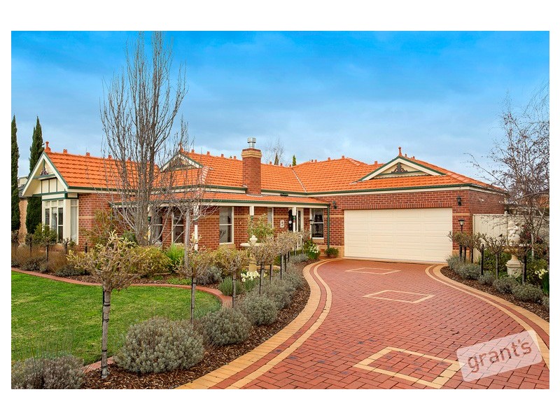 5 Mandurah Chase, Berwick VIC 3806