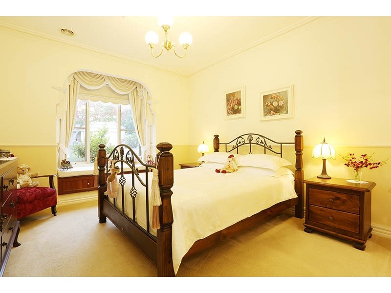 5 Mandurah Chase, Berwick VIC 3806