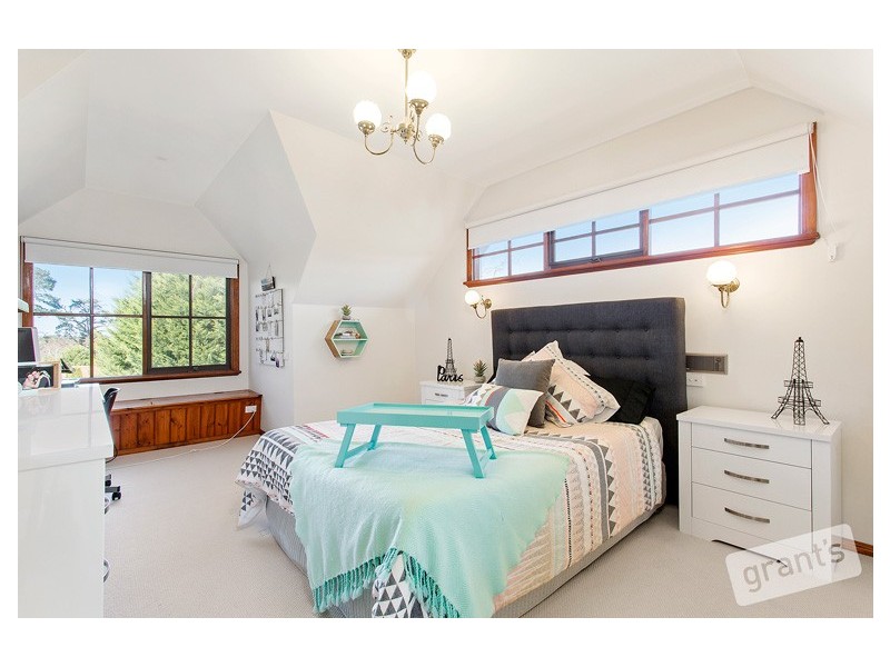 3 Mary Court, Berwick VIC 3806