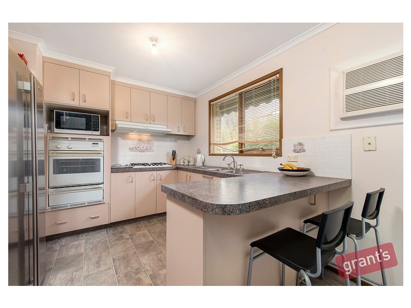 6 Durham Court, Narre Warren VIC 3805