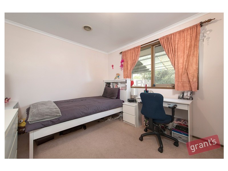 6 Durham Court, Narre Warren VIC 3805