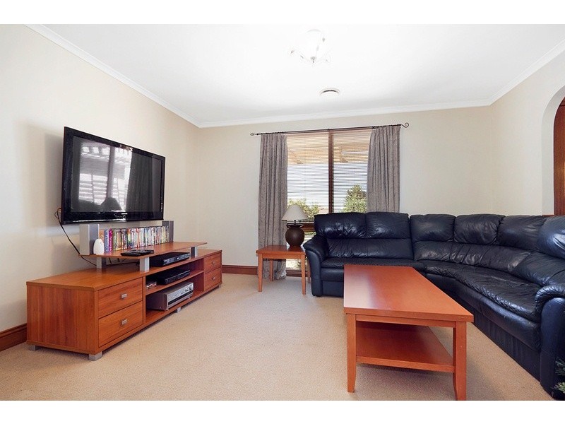 12 George Chudleigh Drive, Hallam VIC 3803