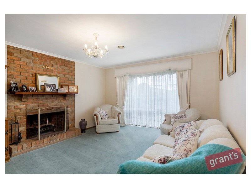 35 Marson Crescent, Hallam VIC 3803